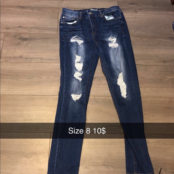 Jeans - Picture 2 of 16
